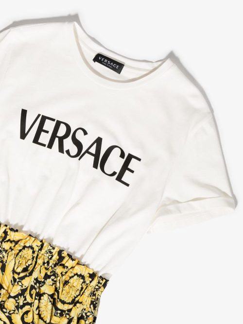 Versace3 ab84445c 6177 4690 a00d afc18ccccc79